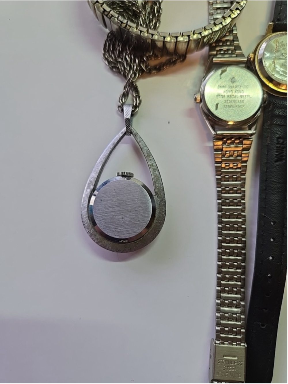 Five Vintage Women's Watches All Different Kinds For Parts Or Repair - Picture 8 of 12